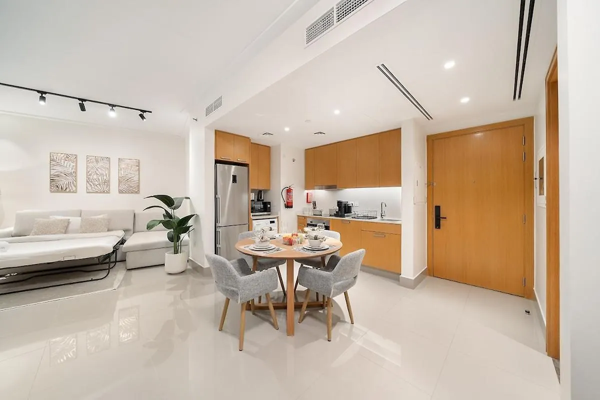First Class 1Br Modern Luxury On High Floor Dubai Apartment